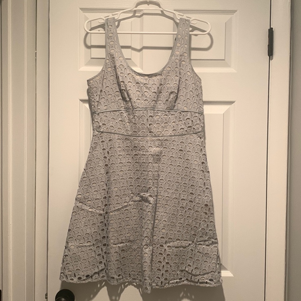 Loft Eyelet Dress. Size 6P